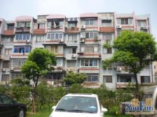 盛宅新村,带天井的房子,一居室,总价低