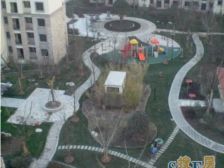 主卧朝南,中式风格,小区中心位置,采光充足