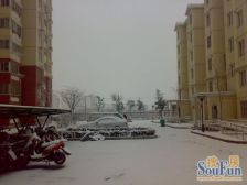 地铁口,楼层佳,精装修拎包入住,稀有三房,出价谈