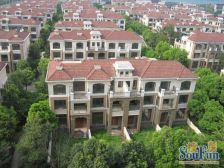 满五唯一,有湖景,有露台,有阁楼