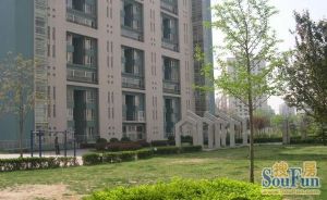 将府公园旁新上洋房社区,东南向两居室,看房提前联系