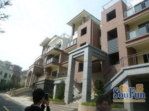 满五看房方便户型实用国家森林公园脚下住宅