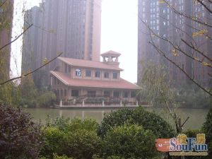 中隆新上大平层现代风装修九五成新拎包入住位置安静
