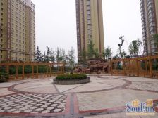 山水兴城 两室毛坯次河景 高层采光好 全天采光 随时看