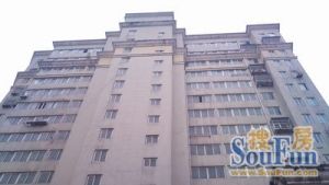 青山南路油脂化工厂宿舍 南北通透,采光好 装修好,环镜优美 近地铁 视野好,诚心出售