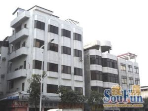 八达路商品楼三房出售位于旧城区配套齐全