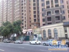 一楼大户型带独立前后花园 楼下还多了一层面积用哦