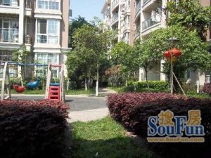 美丽庭院4室2厅东