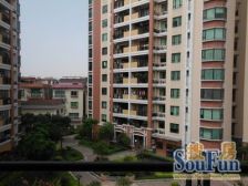 东区明日嘉园四房 近地铁口 使用高 南向采光好