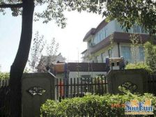 地铁5号线23号线就进小区中间楼层小两房出售