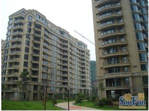 洪翔园 南北通透,采光好 装修好,环镜优美 近地铁 视野好,诚心出售