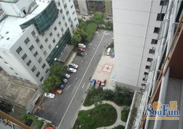 小区相关图