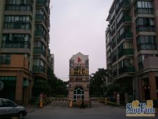 南北对流 环境优美,南向望绿岛湖南湖,小区有游泳池