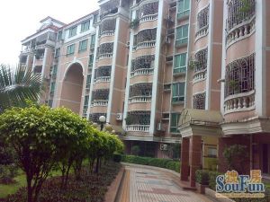 宏华新村精装大三房,中层采光通透,业主诚心出售