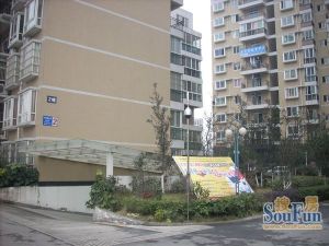 书香秀筑1室1厅东南