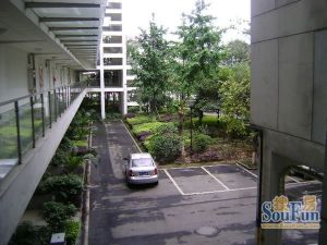 置信逸都城市会所1室1厅南