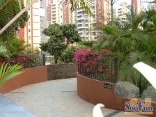 该房是三房改二房用,低楼层诚意卖,户型方正实用