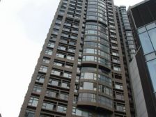 三开间朝西,视野宽阔,落地窗设计车位另算,品质小区