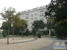 交通便利,近商圈,配套完善,视野好