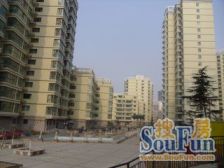 雁滩雁宁路荣达花园 2室电梯房 看房方便 精装修户型好