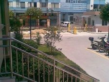 豪贤花园 三房两厅 通风采光好 近地*铁 位置安静