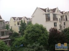 龙盛广场旁 剑桥景苑新出经典联排 大花园 带车库 位置佳