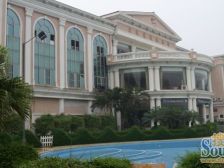 满五年,无欠款别墅,七十平左右花园,新装修