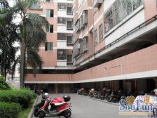 业主自住的,满五年了。随时可以看房