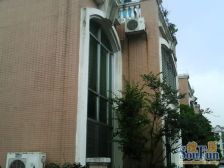 小区环境好 出则繁华 入则安宁