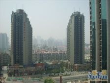 此房满五且一 楼层好 采光明亮 户型方正 室内新