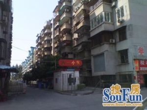 鞋材城南北对流近地铁格局方正通风采光很好