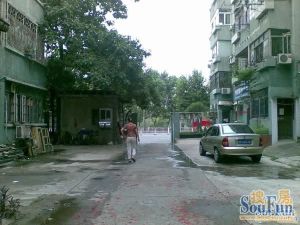 京山新街花园 南北通透,采光好 近地铁 视野好,诚心出售