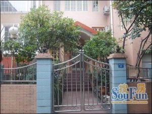 中央花园城市别墅7室3厅东南