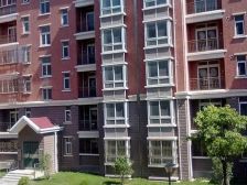 示范社区,车位充足,中间层,南北通飞机户型,高得房