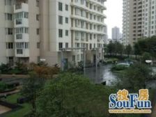 老静安大平层精装修,配备会所、泳池,高区视野采光