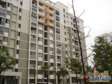 主卧朝南,小区中心位置,得房率高,采光充足