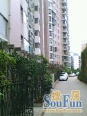 产权满二,精装三居室,配套实施齐全,环境优美