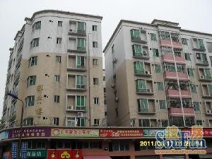 实用三房 步梯中层 业主诚意出售 看房方便