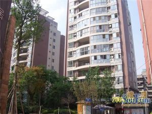 清江雅居3室1厅南