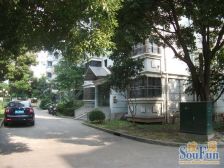 新上南北2房2厅 双天井 采光刺眼 2002年小区 近地铁