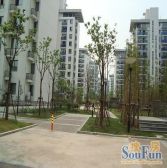 梅陇15号线精装一房两个阳台,大区主推随时可看