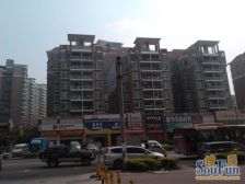 世纪康城 一楼带花园 3房2厅 保养好