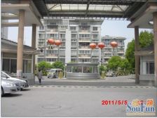 万大旁,近18号线,好楼层飞机户型,大三房南北通透,精装修