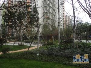 远大都市风景四期 2室2厅 东南