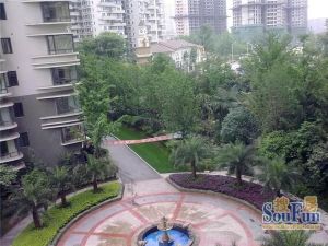 凯丽滨江花园 4室2厅 南