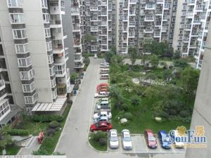 蓝光富丽花城3室2厅东