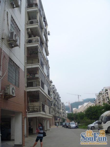小区相关图