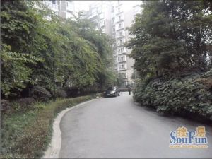 诺金山4室2厅南