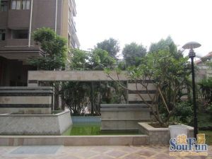 精装修 户型实用 近地铁 近孝德湖 此房已满5年