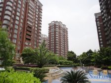 金汇豪庭,新上电梯大四房,245户型,几年难得一出,06年万